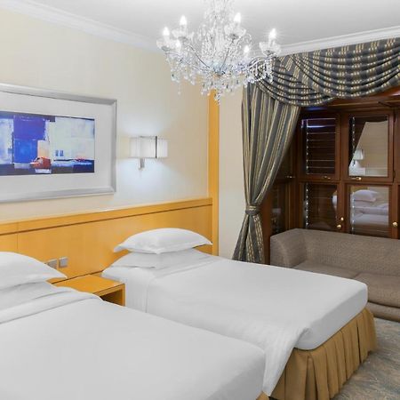 Makkah Towers Hotel Mecca Exterior photo A room at the hotel