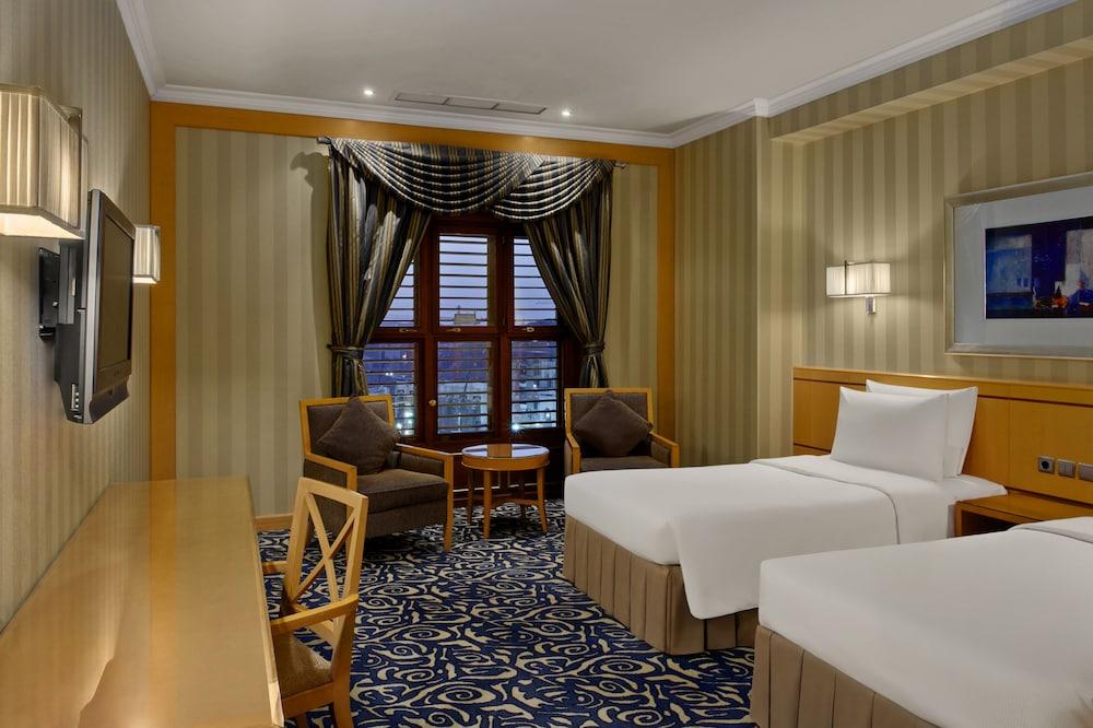 Makkah Towers Hotel Mecca Exterior photo A room at the hotel