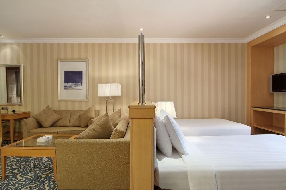 Makkah Towers Hotel Mecca Exterior photo A room at the hotel
