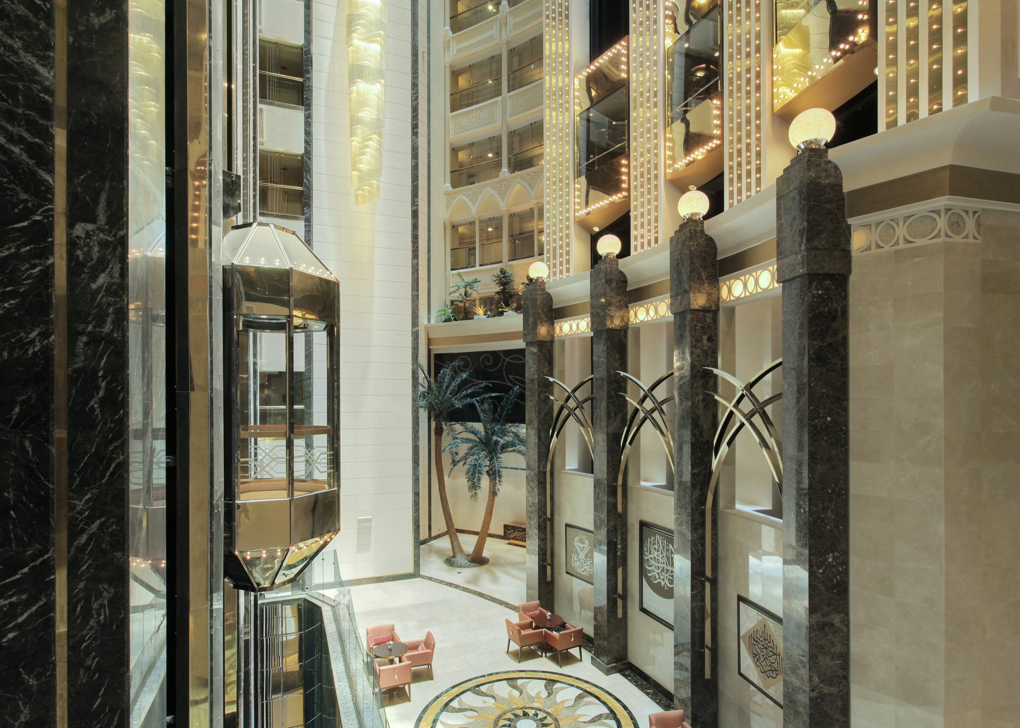 Makkah Towers Hotel Mecca Exterior photo The hotel's lobby